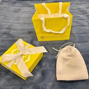 Kendra Scott gift box, bag, and small dust bag.